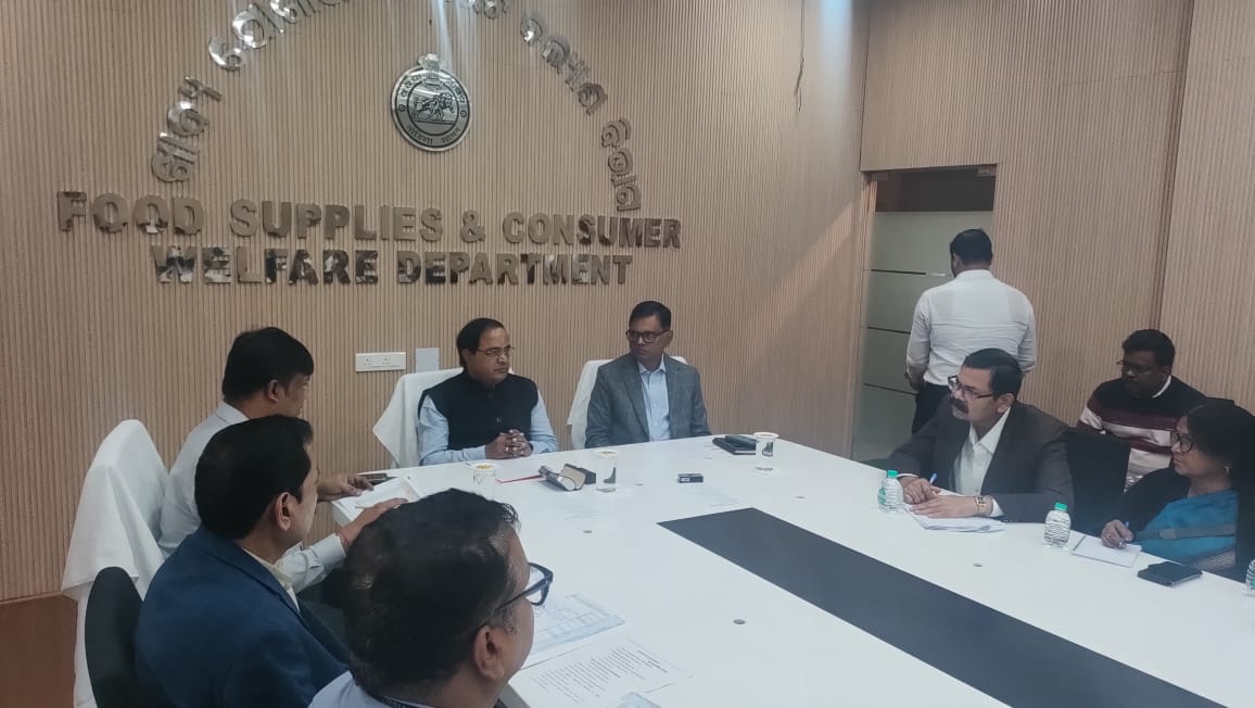 Minister reviews paddy procurement in the state